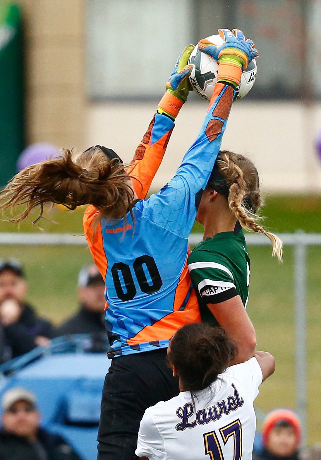 Billings Central defeats Laurel in championship shootout